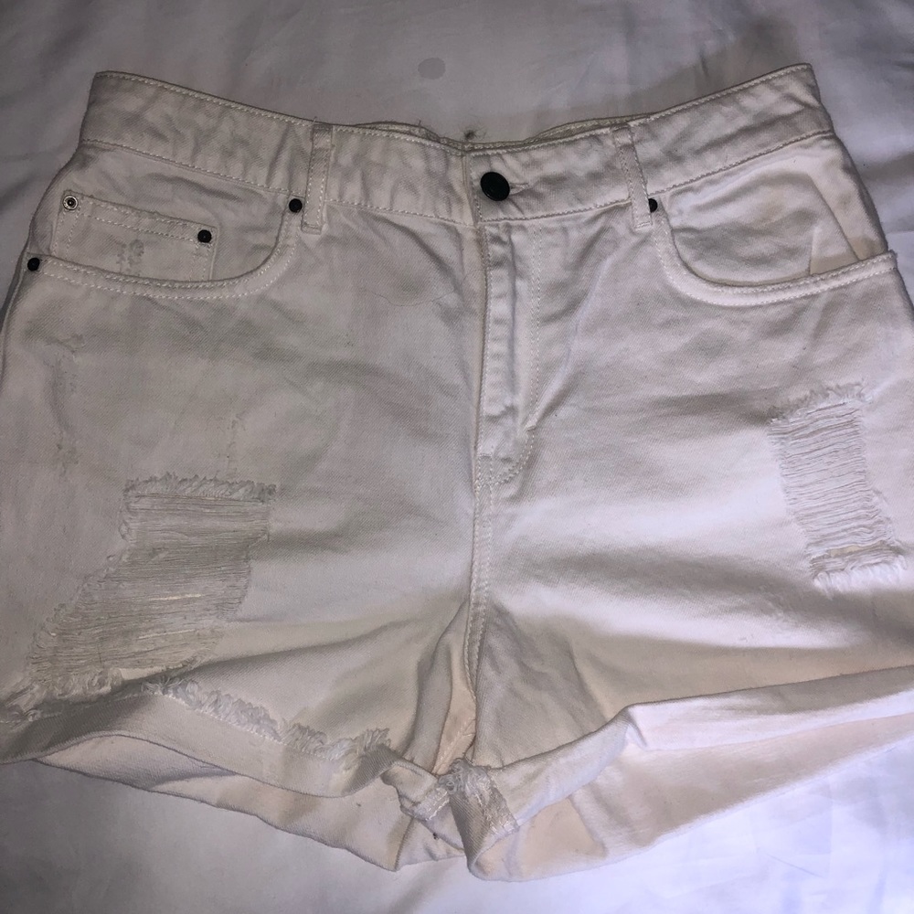 White denim Zara shorts